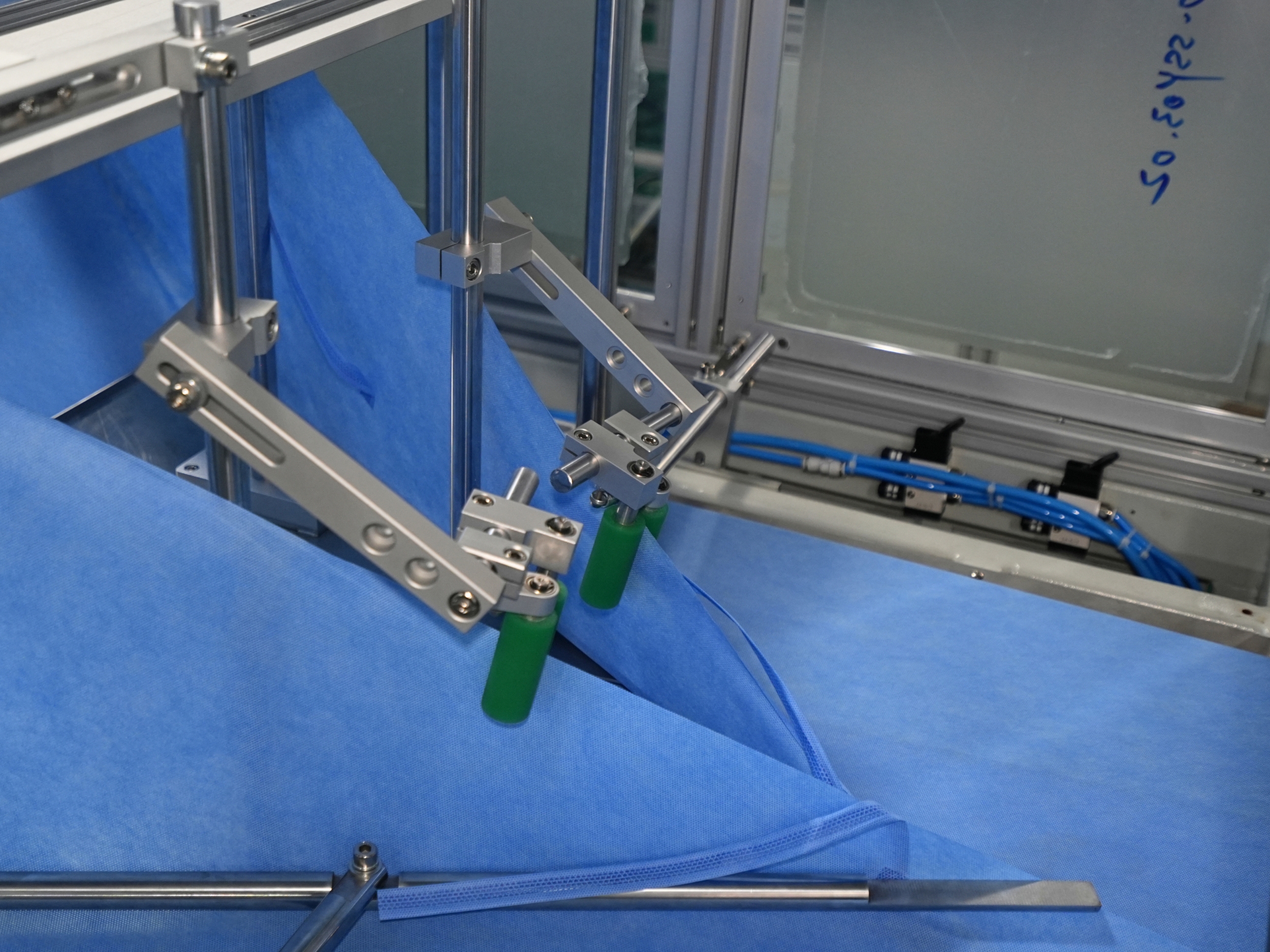 Isolation Gown (2)