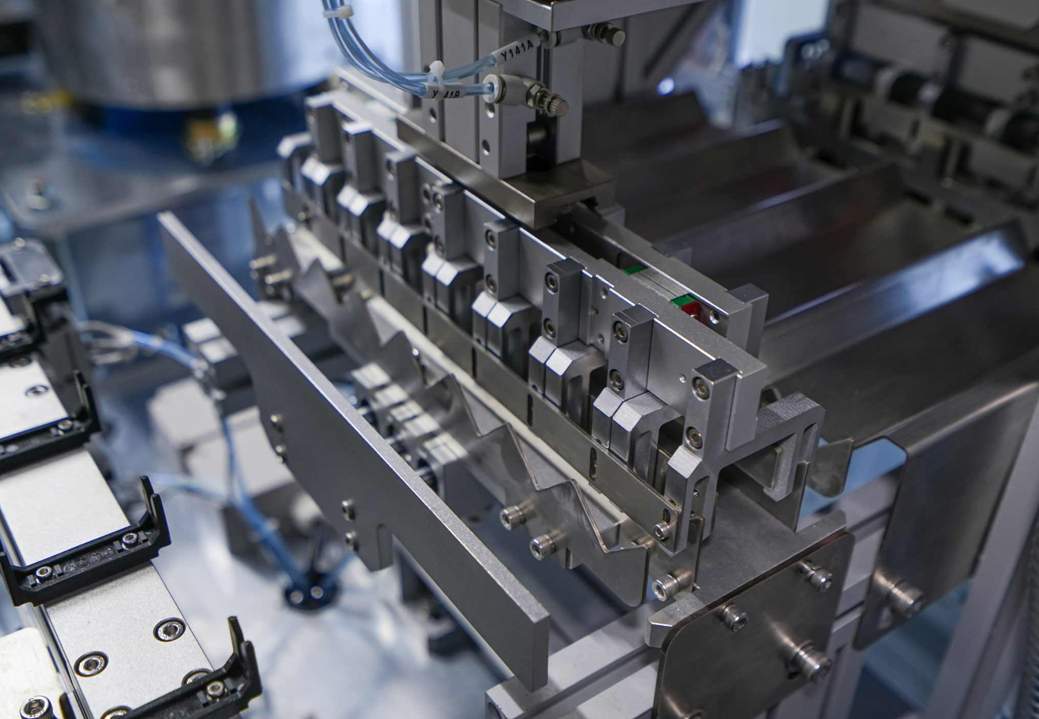 oxygen cannula assembly machine